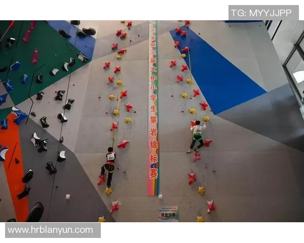 深圳攀岩队战术解析与训练策略探讨助力攀岩竞技水平提升